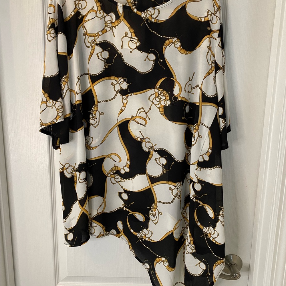 Como Blu Black and Gold Chain Print Top